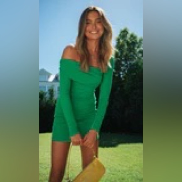 WINNIE & CO.
One Shoulder Neckline Bodycon Dress. Size AU 10 (US M/6) - Picture 1 of 3